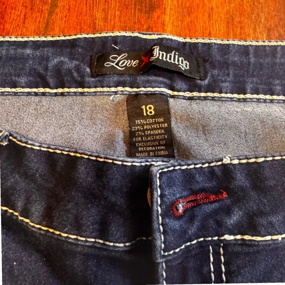 Love Indigo Womens 18 Bermuda Denim Shorts Dark Wash Americana Stars Pockets - Picture 2 of 11